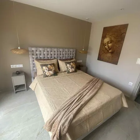 The 50 50 Deluxe Sidárion